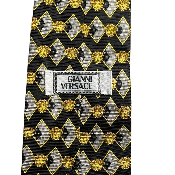 GIANNI VERSACE 90s Vintage Metallic Silk Medusa Pattern Tie Made in Italy - Picture 4 of 6